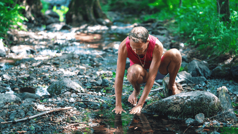 Read more about the article Zwei Jahre ohne Geld durch die Wildnis